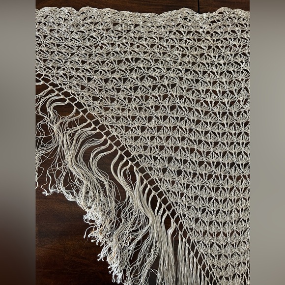 Large Crochet Shawl in cream. - Picture 5 of 6